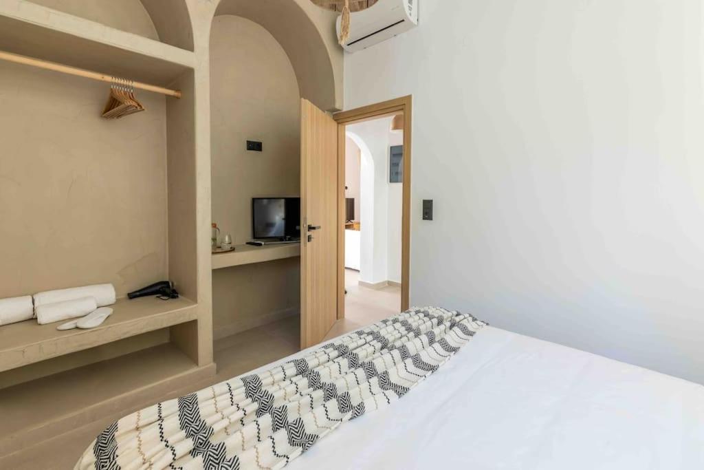Nikole Cottage House By The Sea Kokkini Hani エクステリア 写真